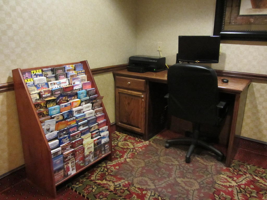 Country Inn & Suites By Radisson, Amarillo I-40 West, Tx Екстериор снимка