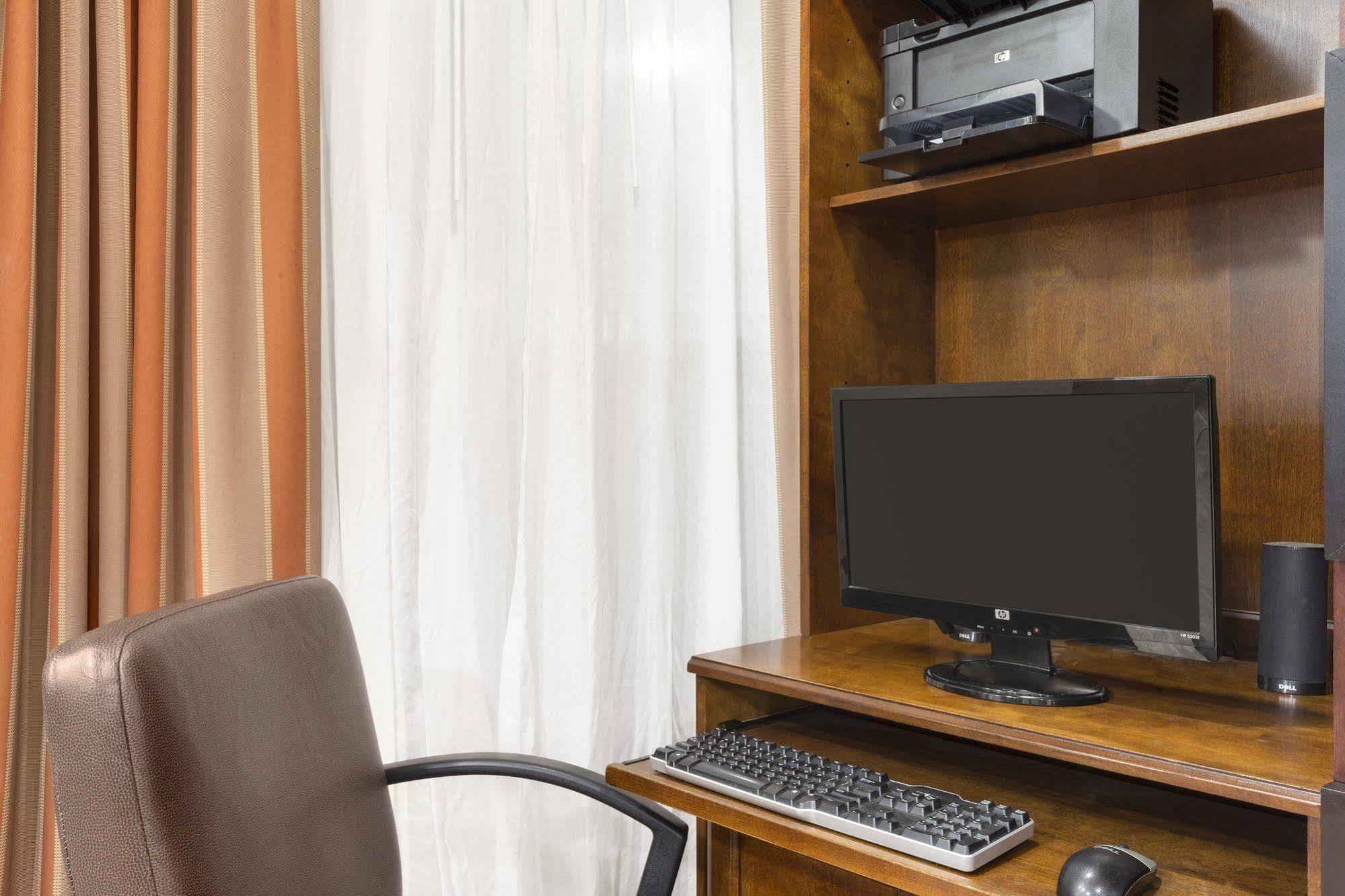 Country Inn & Suites By Radisson, Amarillo I-40 West, Tx Екстериор снимка